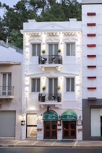 Φωτογραφία επιχείρησης The Jax Luxury City Suites
